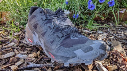 Lead photo for Salomon Speedcross 6