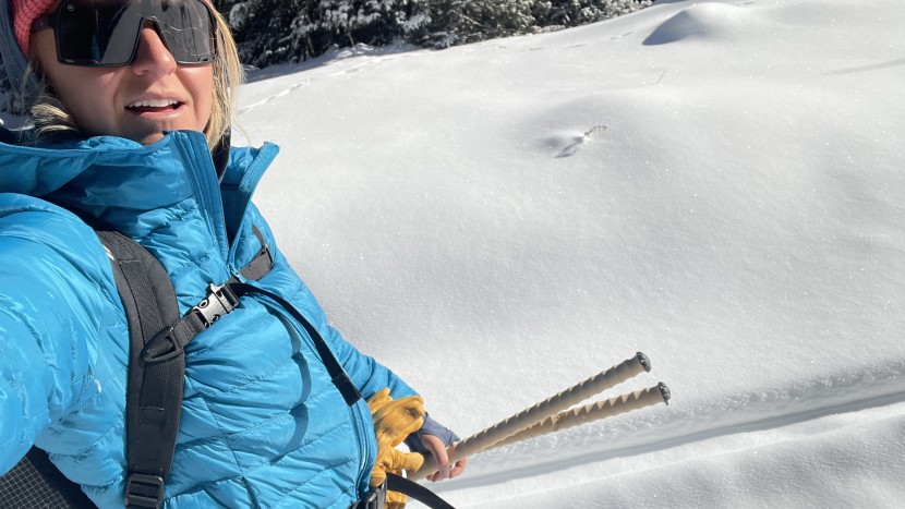 as long as you keep moving, the wantdo is enough to keep you warm on...